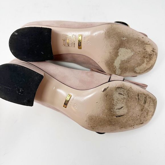 Gucci Pink Heeled Loafers with Gold Accent - Picture 11 of 14
